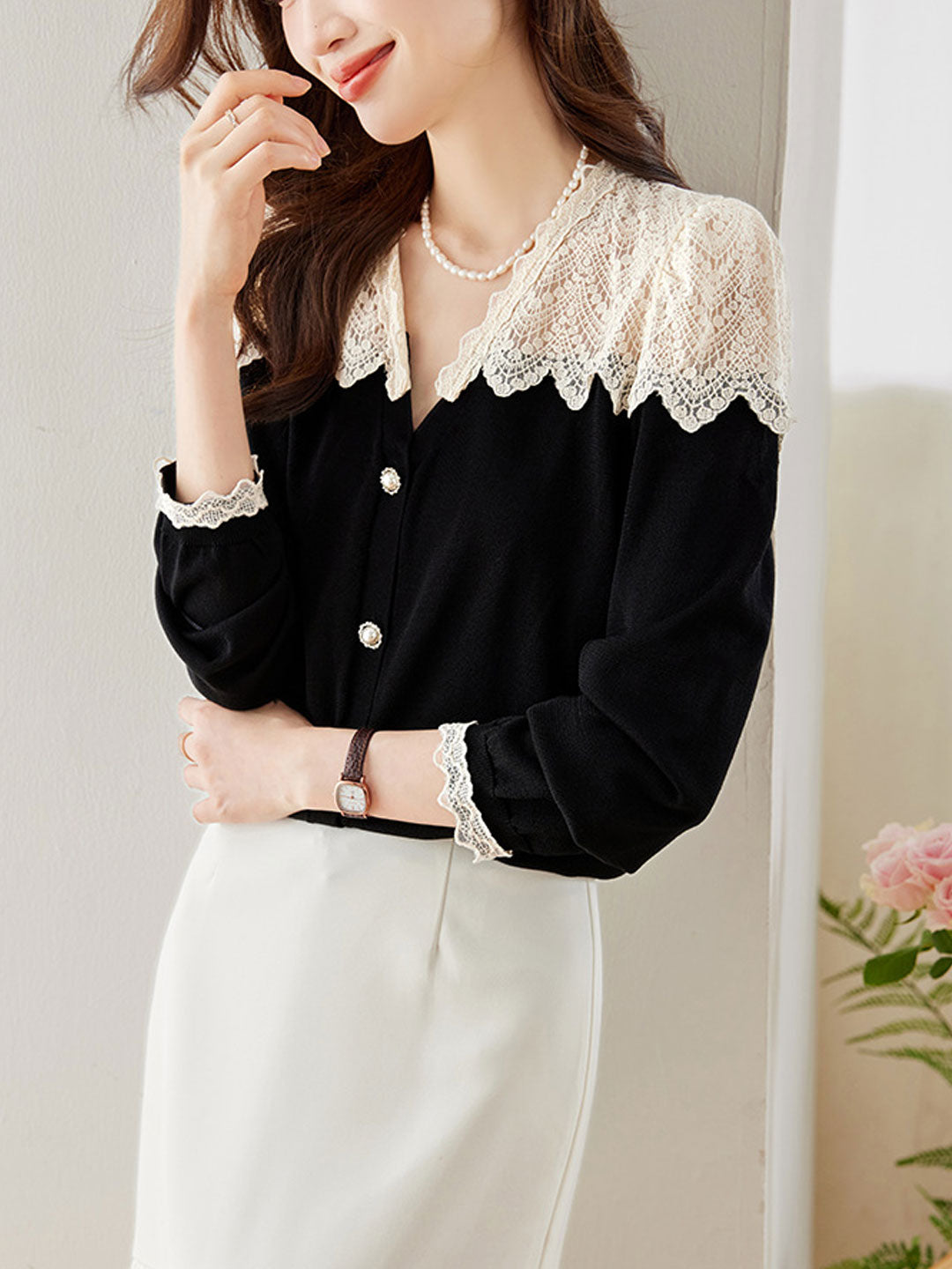 Destiny Vintage V-Neck Hollowed Lace Knitted Top