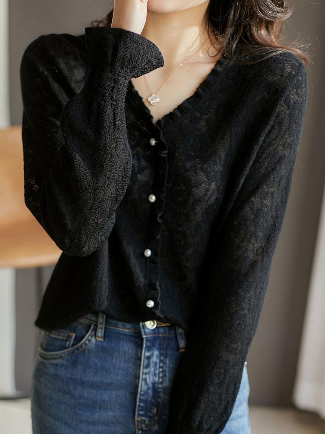 Anna Retro V-Neck Auricular Lace Jacquard Knitted Top