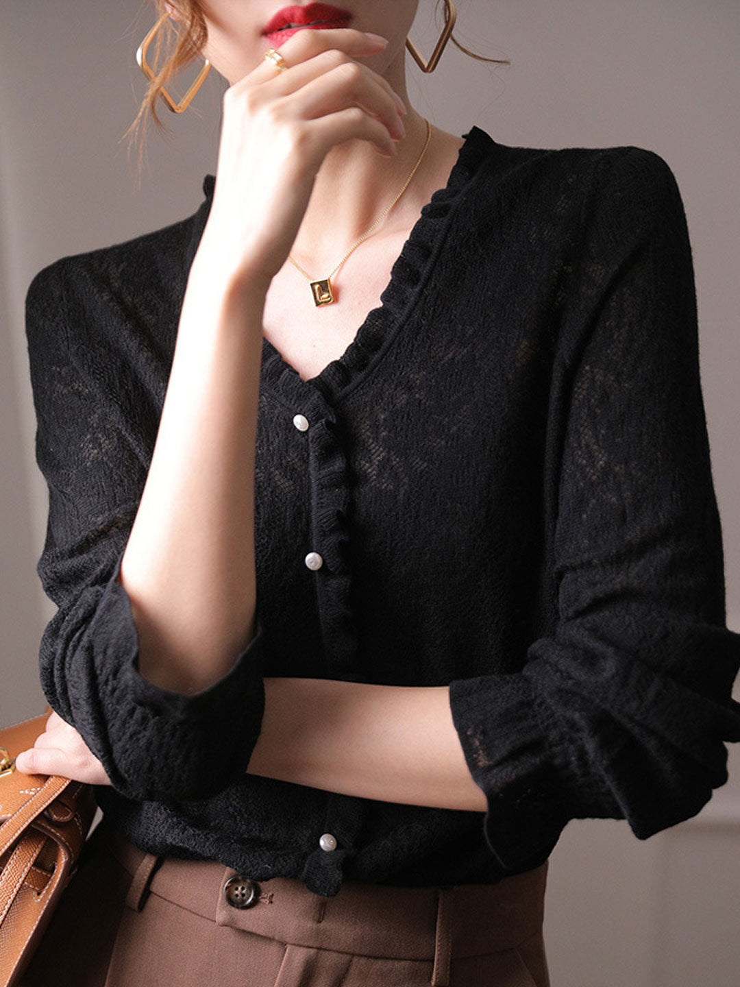 Ashley Retro V-Neck Auricular Flare Sleeve Knitted Top-Black
