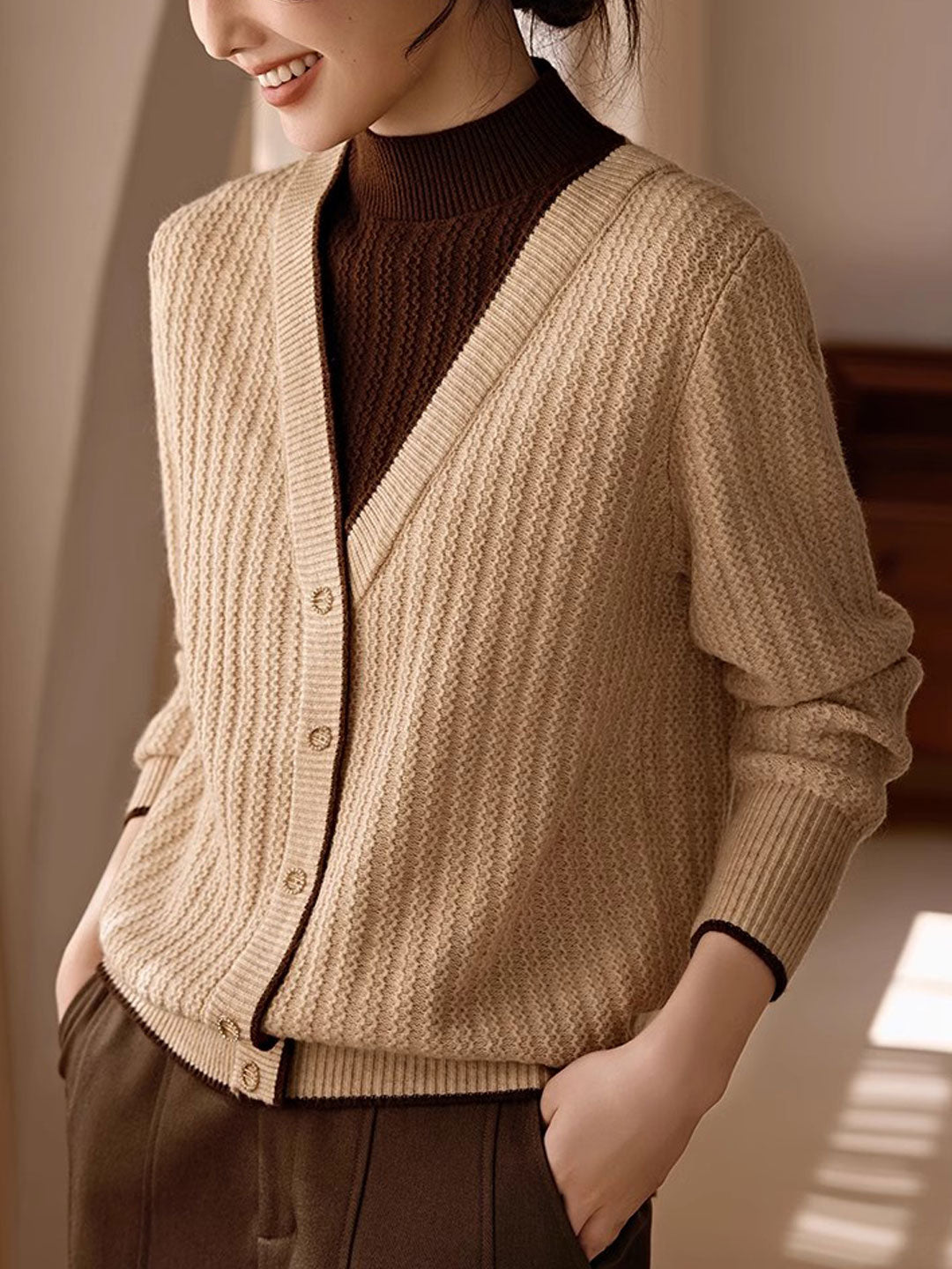 Madison Classic Contrast Turtleneck Knitted Sweater