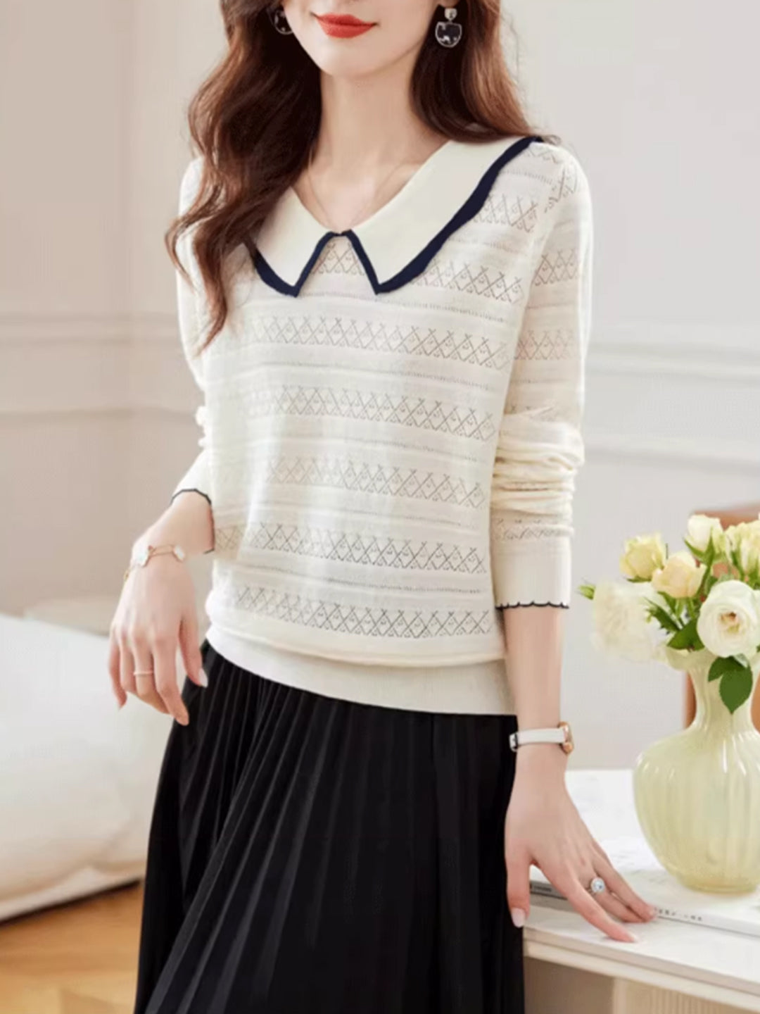 Nevaeh Classic Doll Collar Hollowed Knitted Top