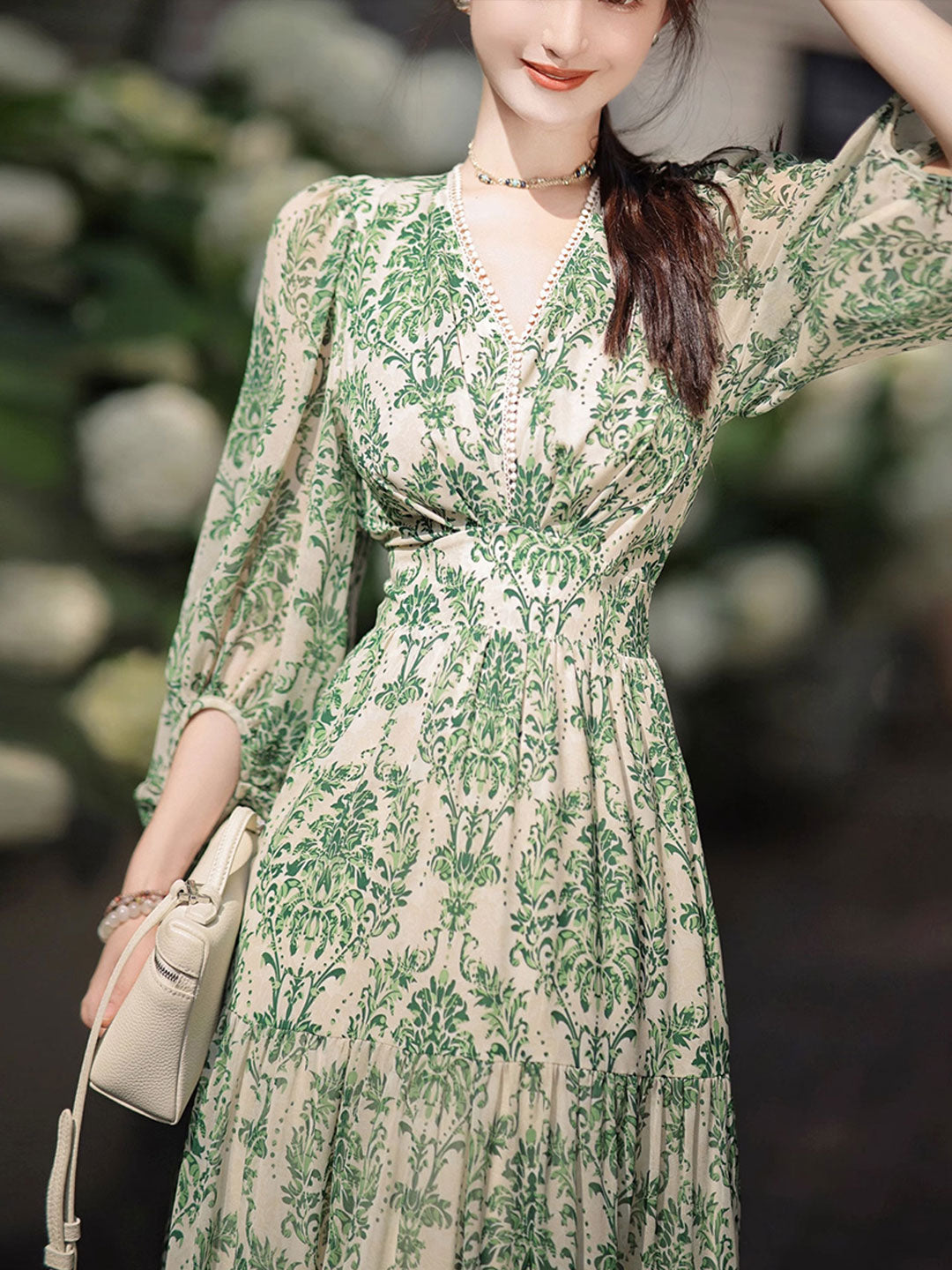 Sophia Classic V-neck Lantern Sleeve Floral Dress