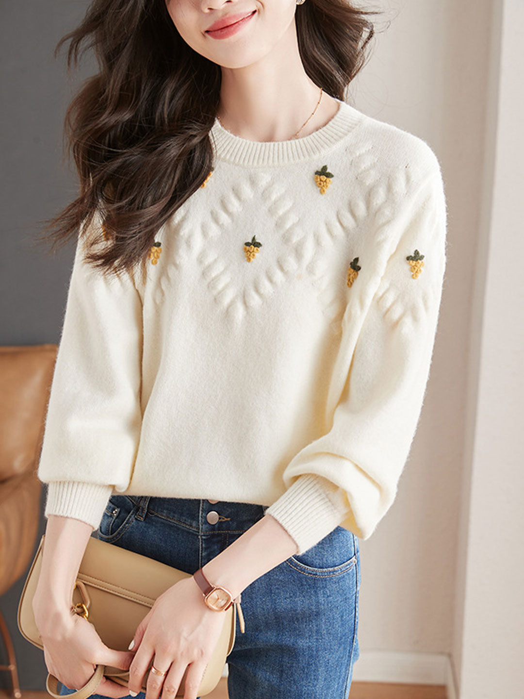 Sophia Classic Crew Neck Embroidered Knitted Sweater