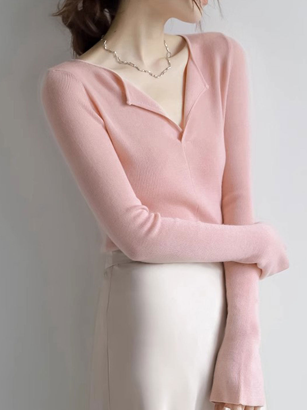 Sophia Slim V-Neck Solid Color Knitted Sweater