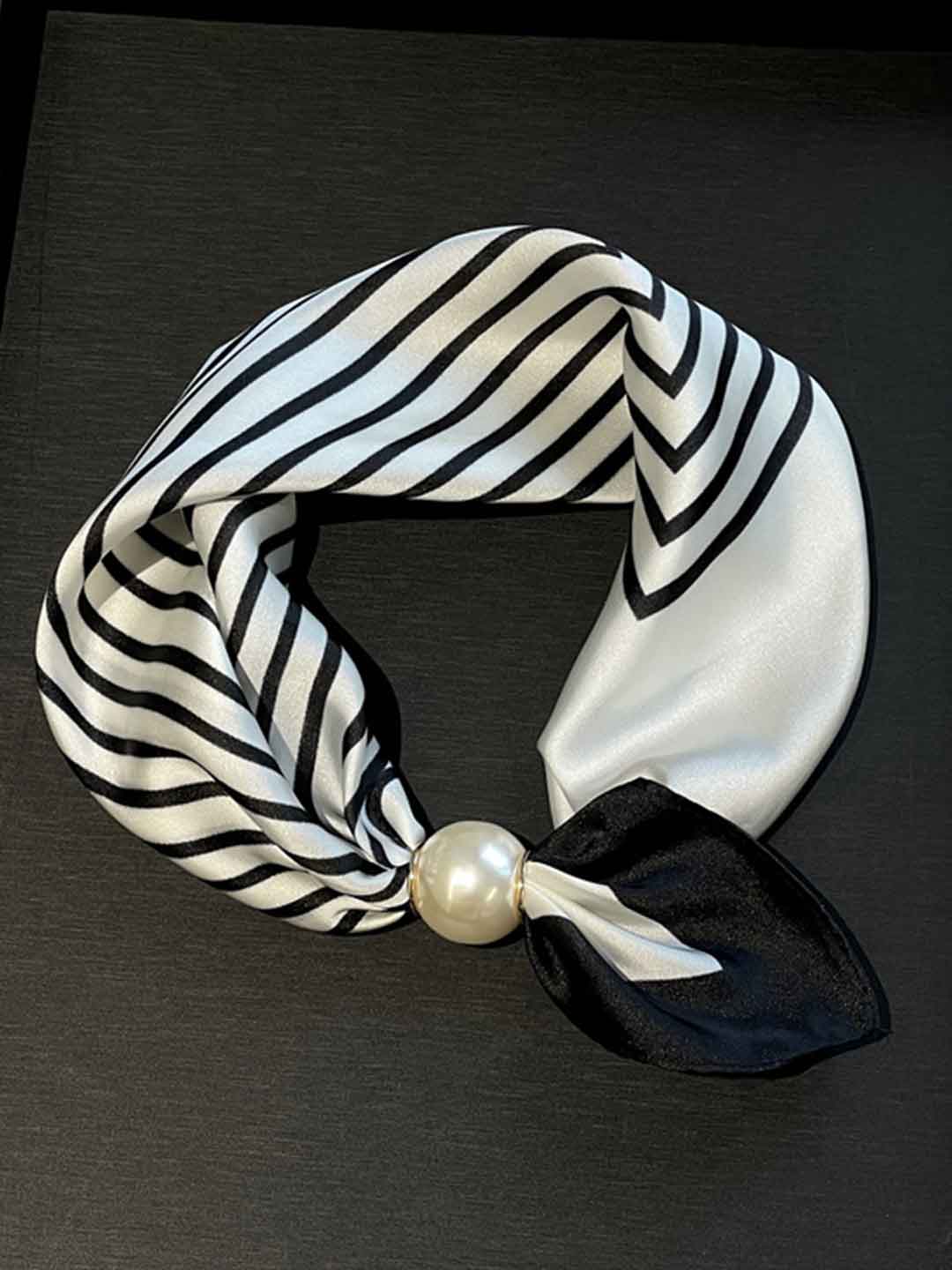 Pearl Button Scarf