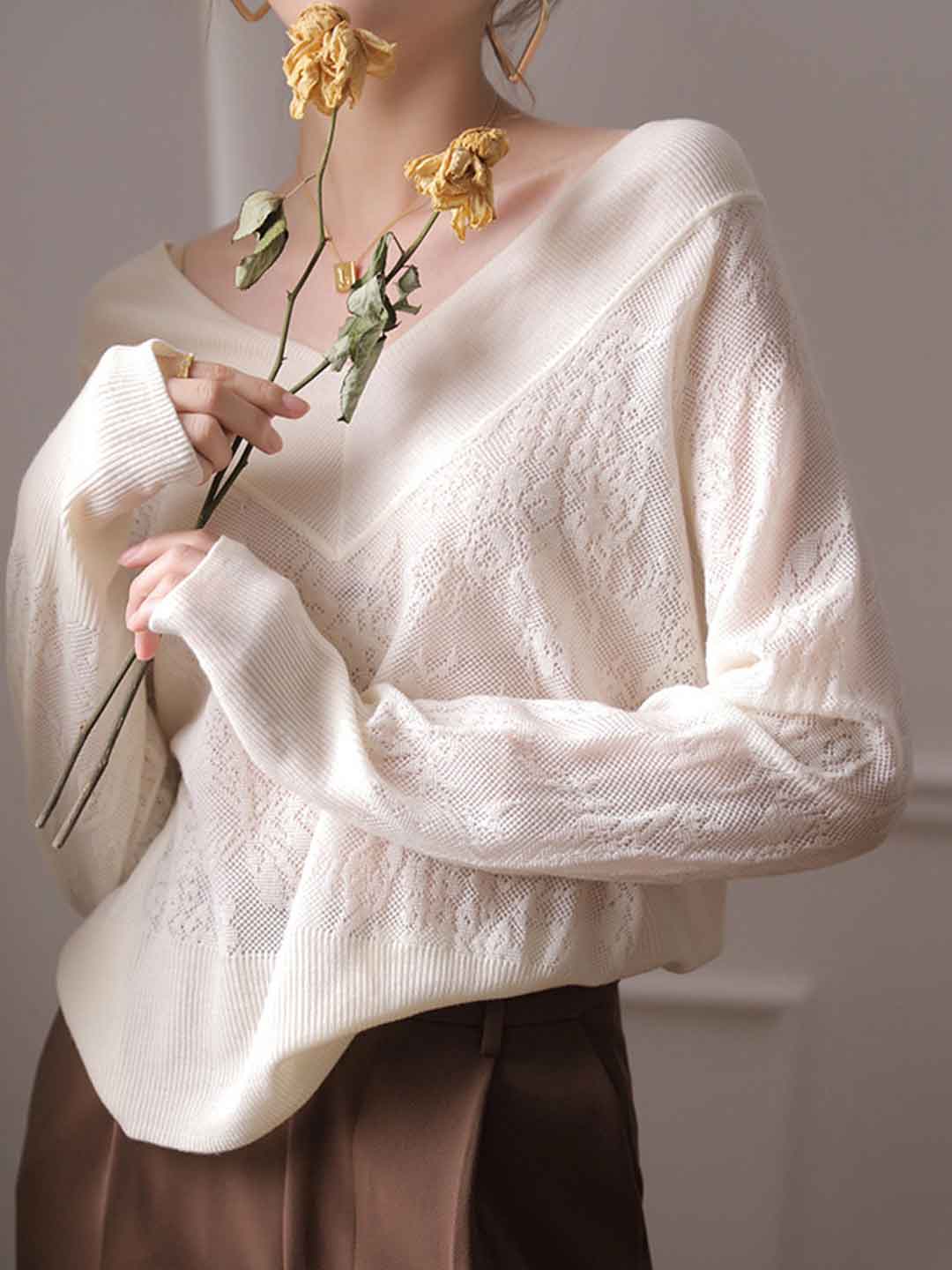 Mia Elegant V-Neck Hollowed Knitted Top