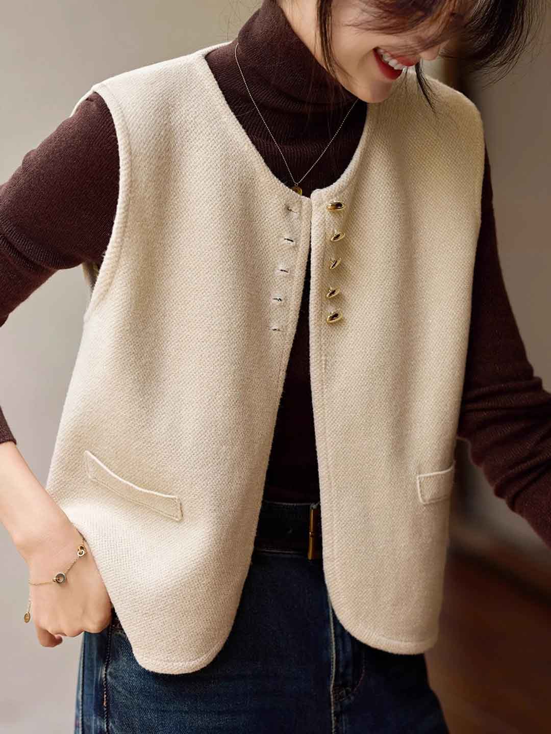 Gianna Retro Crew Neck Solid Color Knitted Vest