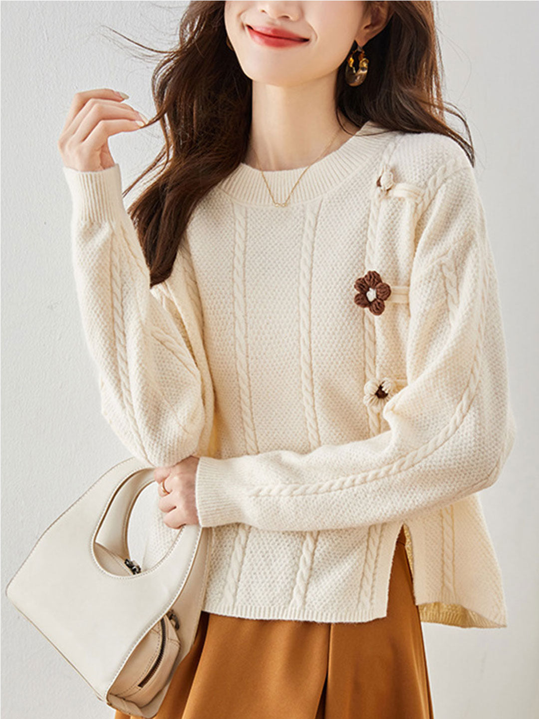 Emma Classic Cew Neck Slit Pullover Knitted Sweater