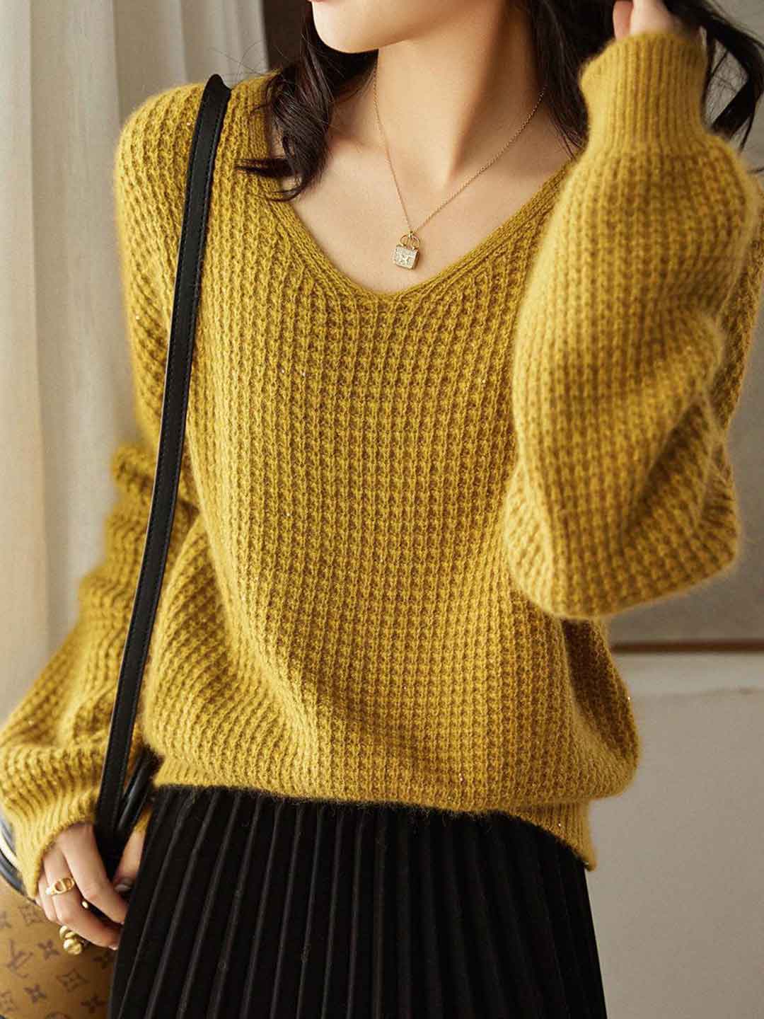 Jessica Loose V-Neck Solid Color Knitted Sweater