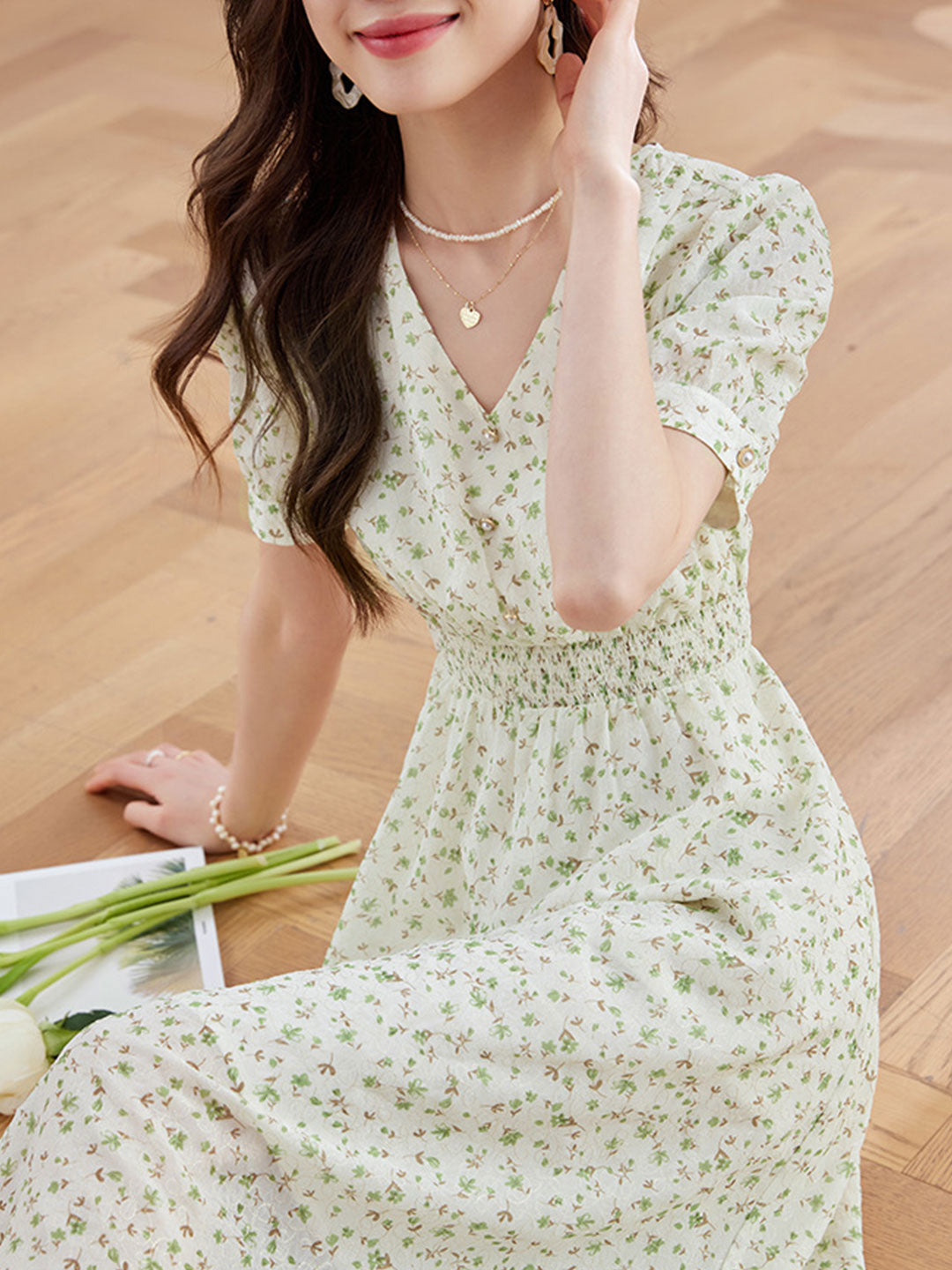 Sophia Vintage V-Neck Floral Dress