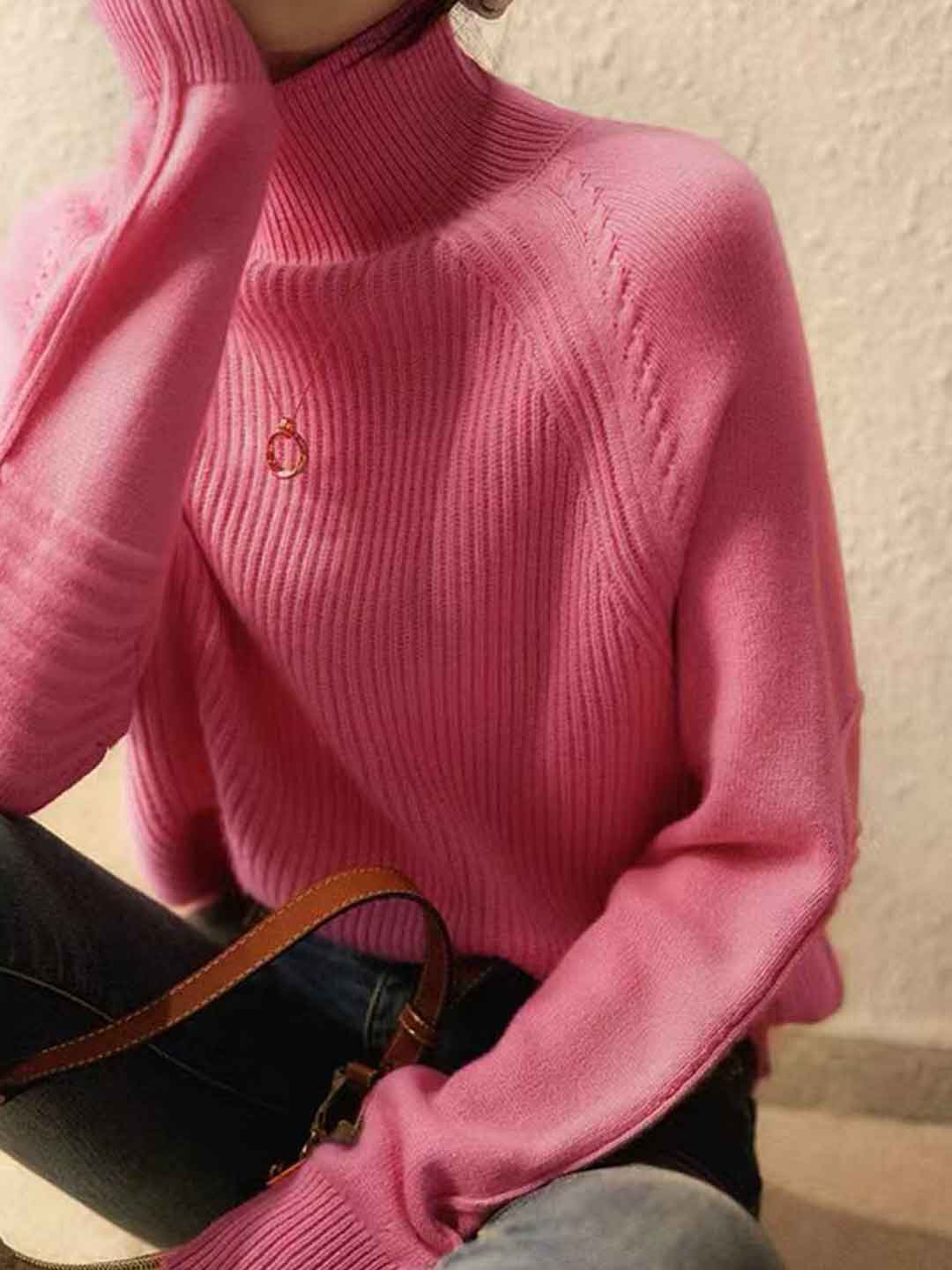 Charlotte Classic Turtleneck Solid Color Knitted Sweater