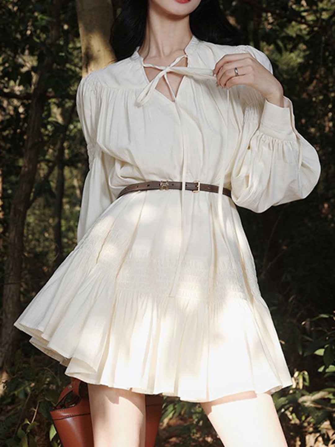 Ashley Retro V-neck Tie Dress