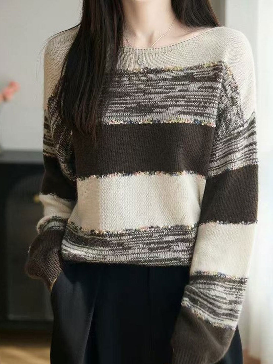 Molly Loose Crew Neck Contrastted Knitted Sweater