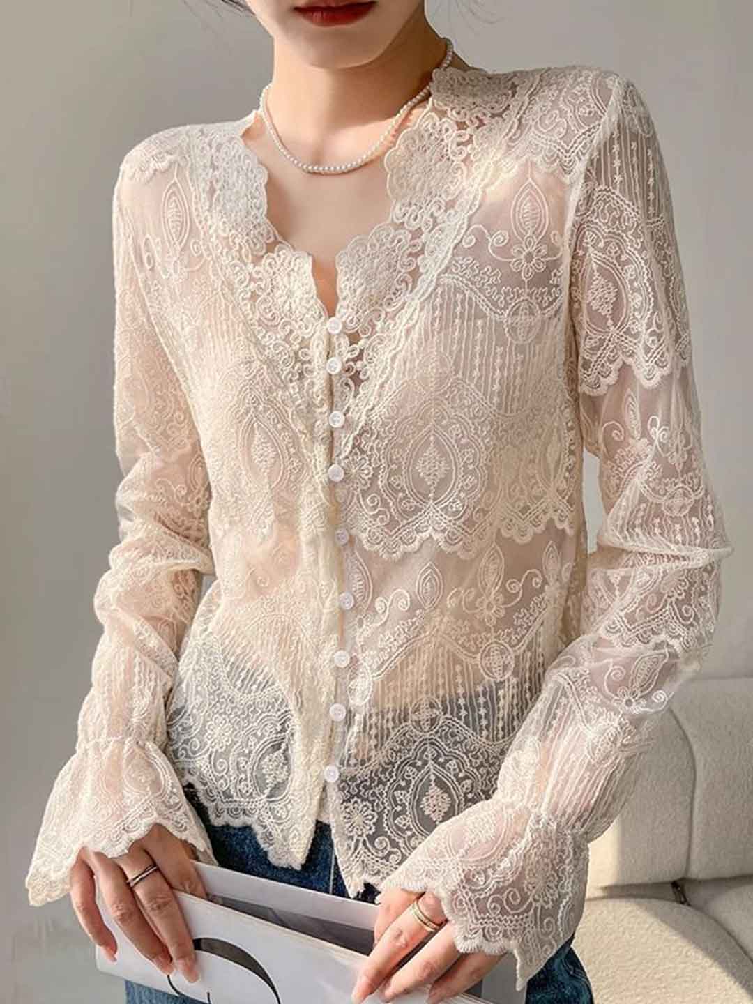 Hannah Slim V-Neck Hollowed Lace Top