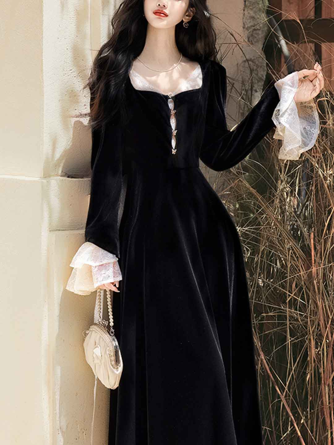 Anna Retro Square Neck Lace Sleeve Velvet Dress