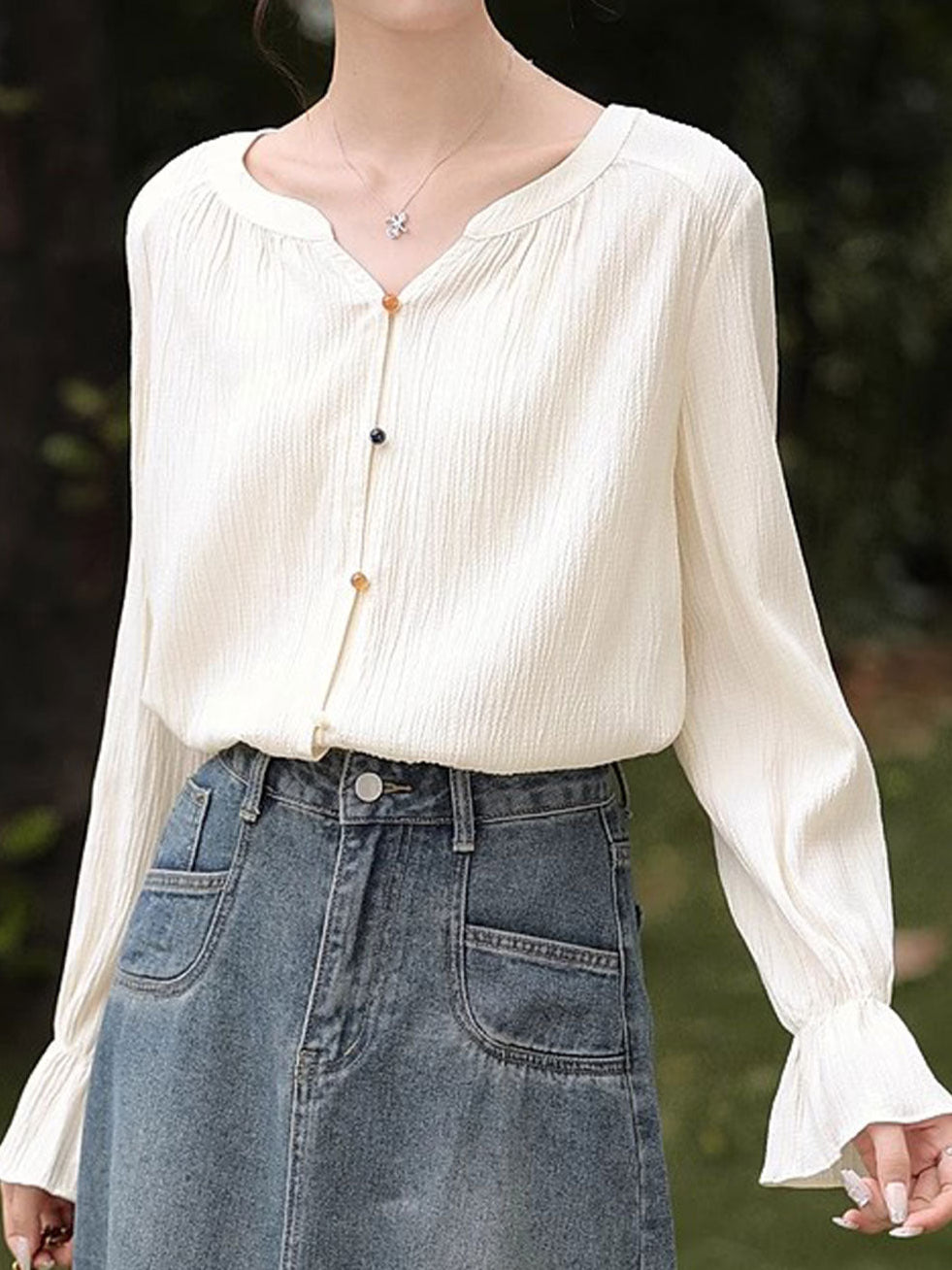 Olivia Loose V-Neck Lantern Sleeve Pleated Textured Top