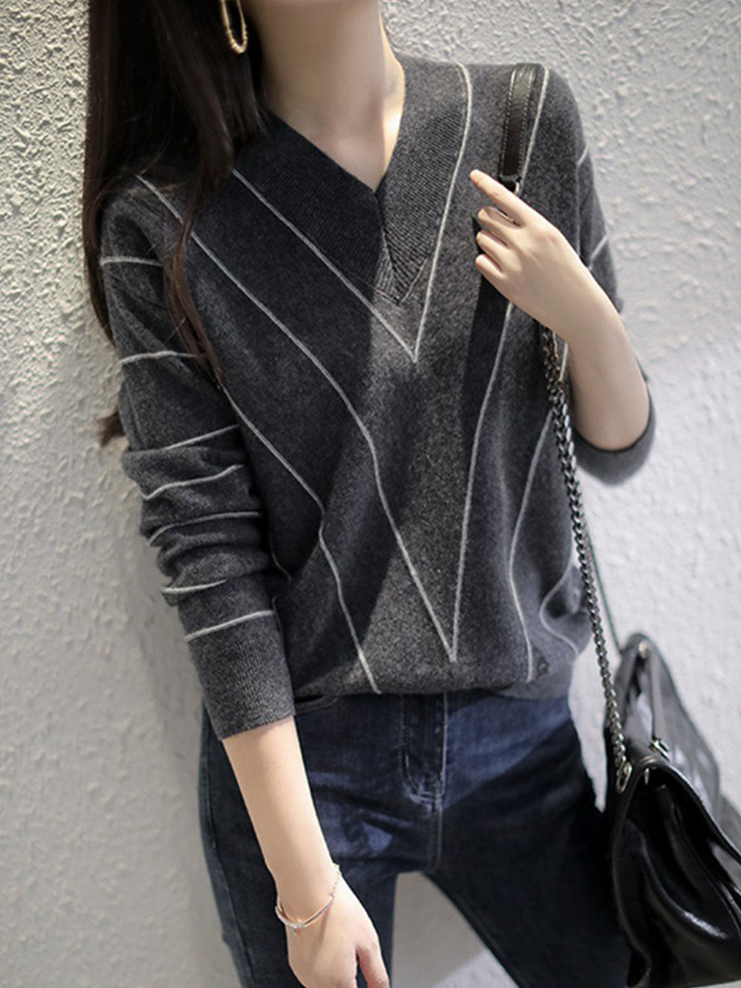 Ava Elegant V-Neck Loose Pullover Knitted Sweater