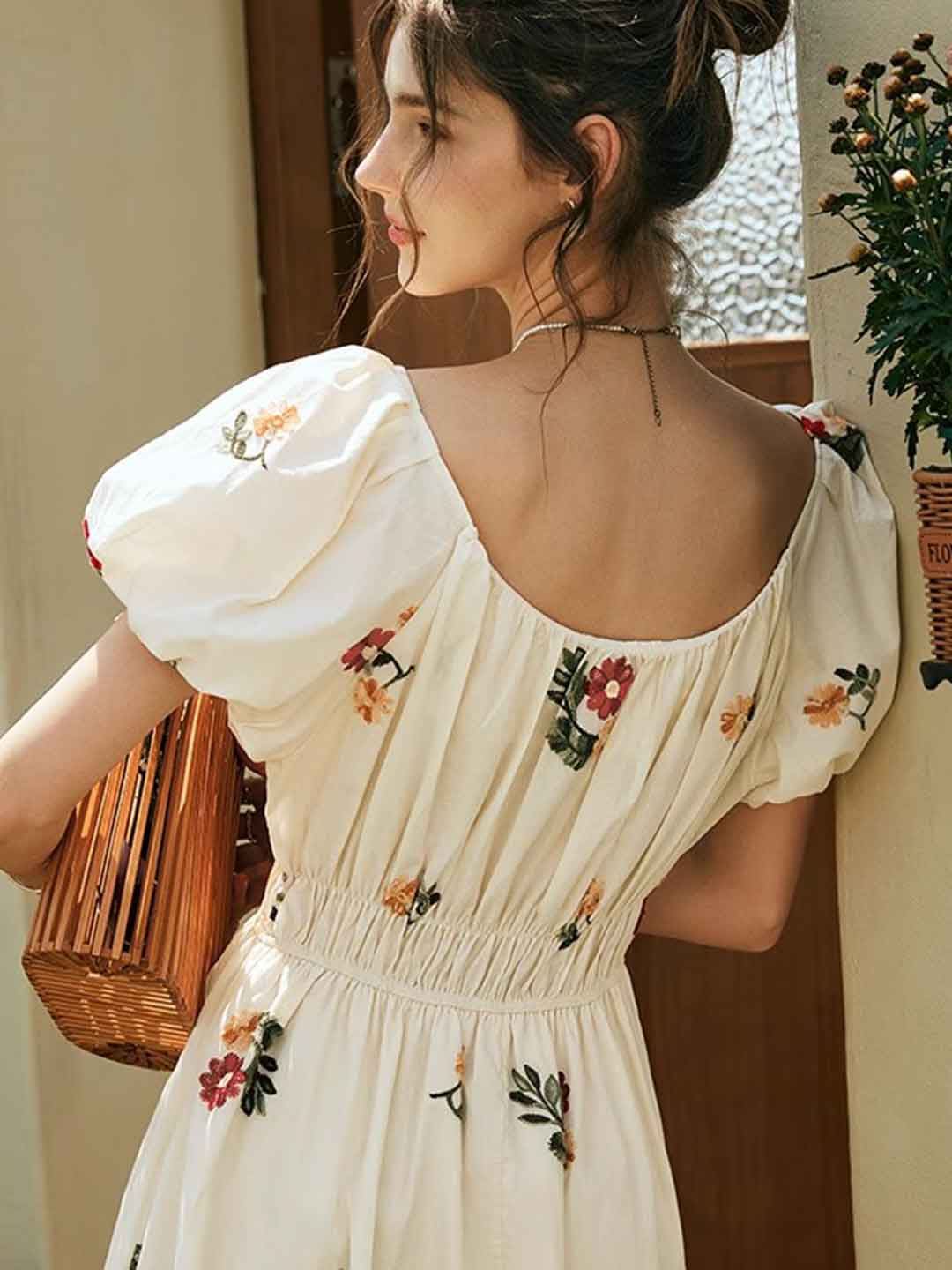 Olivia Retro Embroidered Puff Sleeve Dress