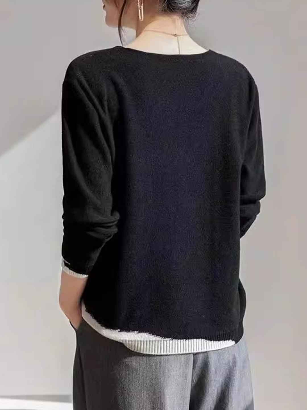 Taylor Loose V-Neck Colorblocked Knitted Top