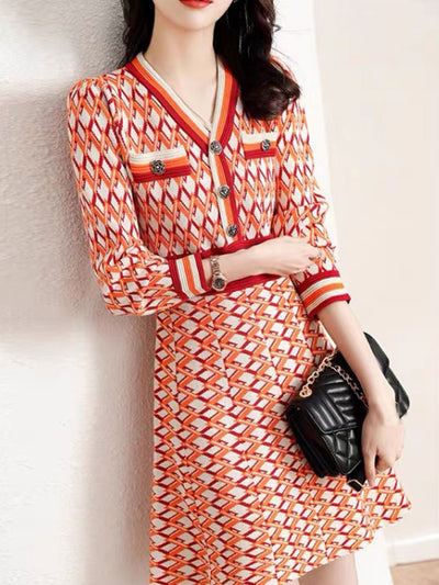 Ava Elegant V-Neck Contrast Color Slim Knitted Dress