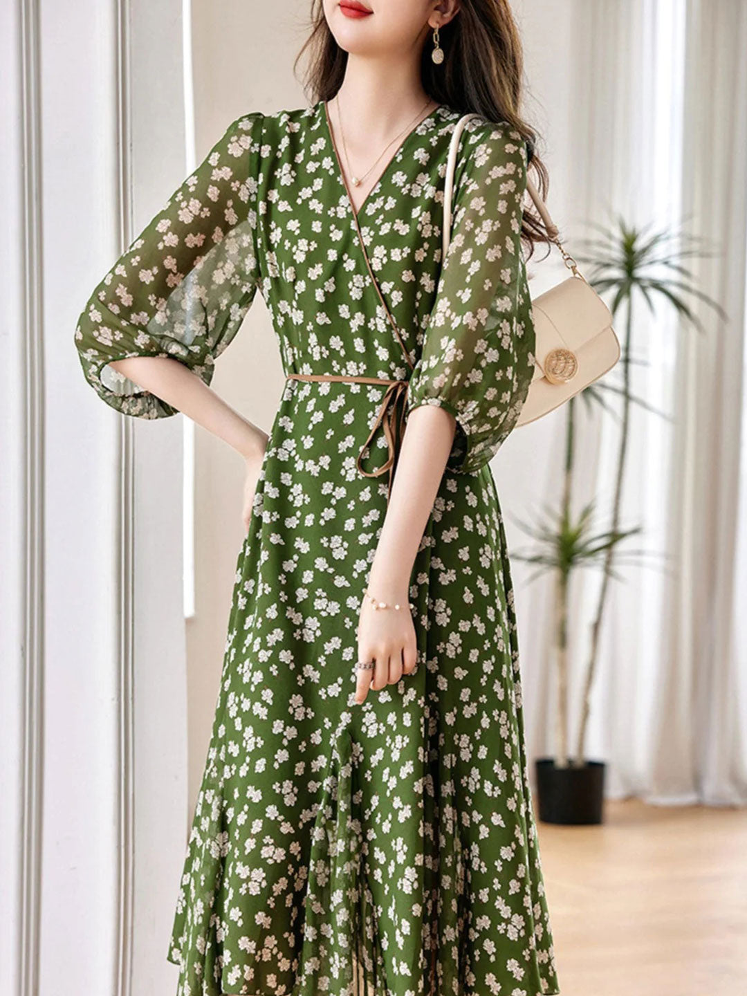 Molly Retro Floral Wrap Waisted Dress-Green Long