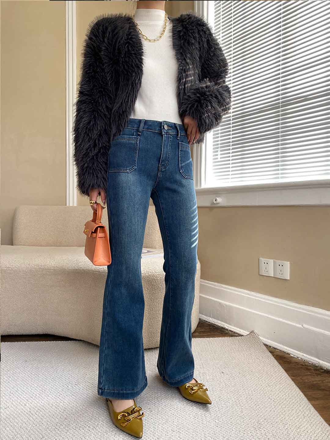 Sophia Classic Flared High-Waisted Jeans