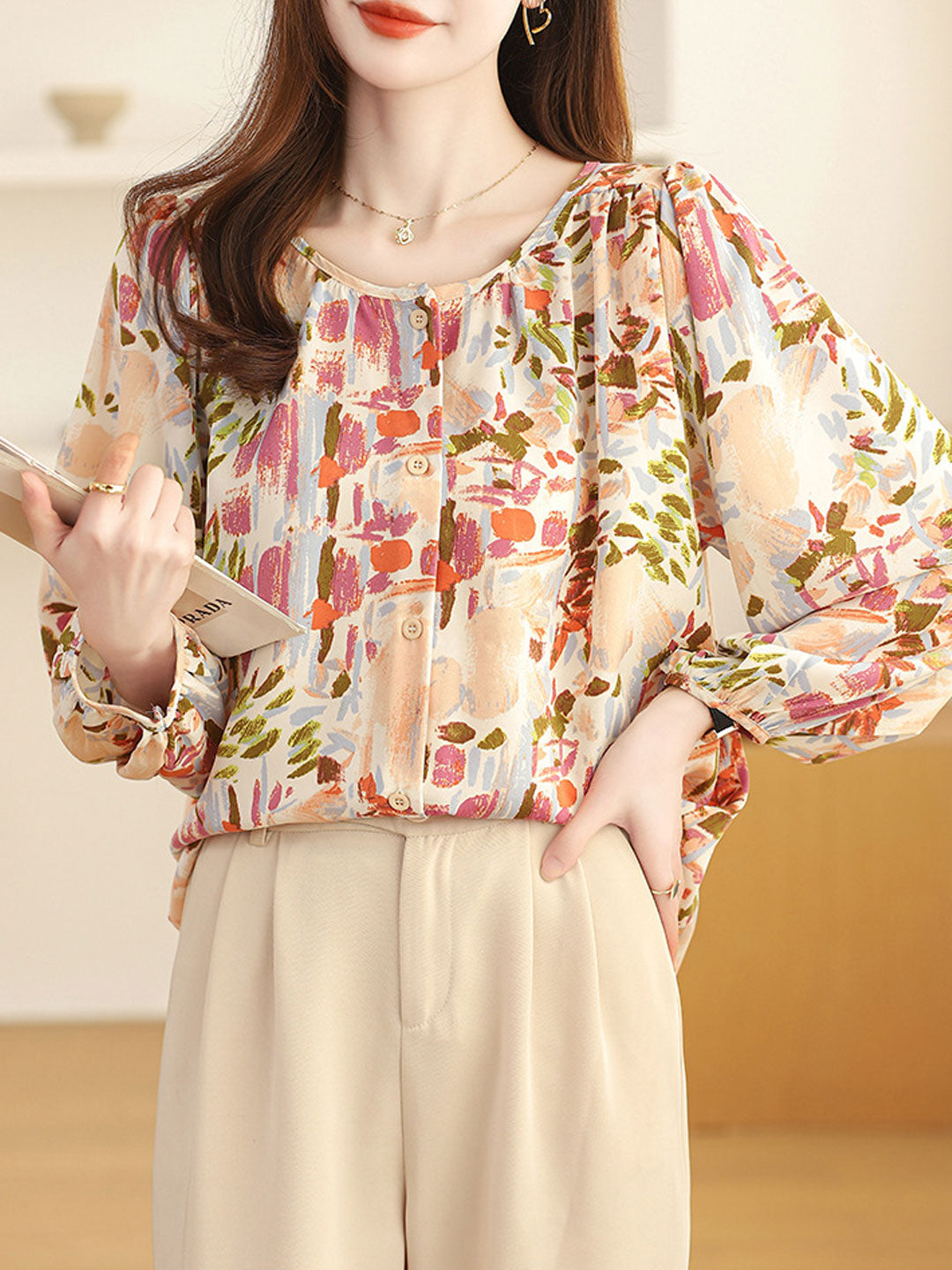 Alyssa Retro Crew Neck Floral Printed Top