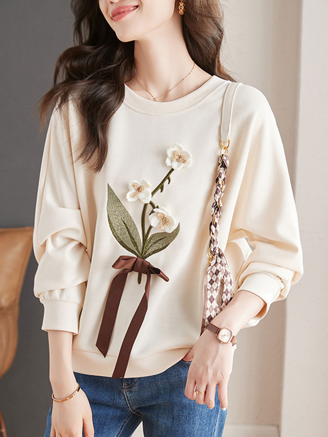 Ava Retro Three-Dimensional Flower Sweatshirt