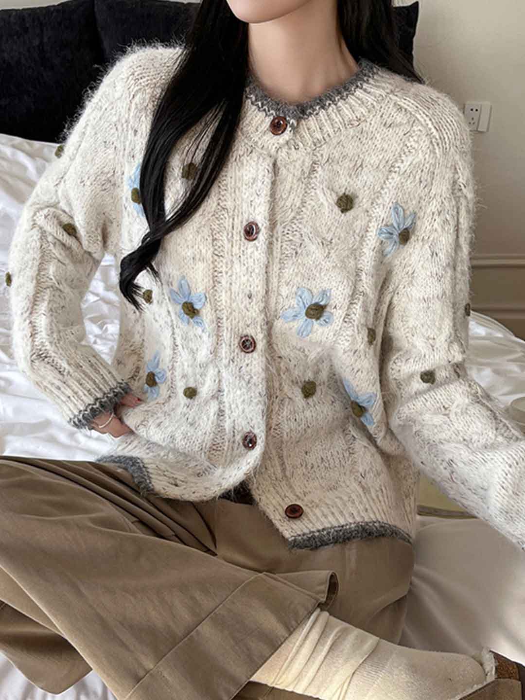 Sarah Classic Crew Neck Floral Crochet Knitted Sweater