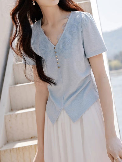Trinity Vintage V-Neck Mesh Stitching Top