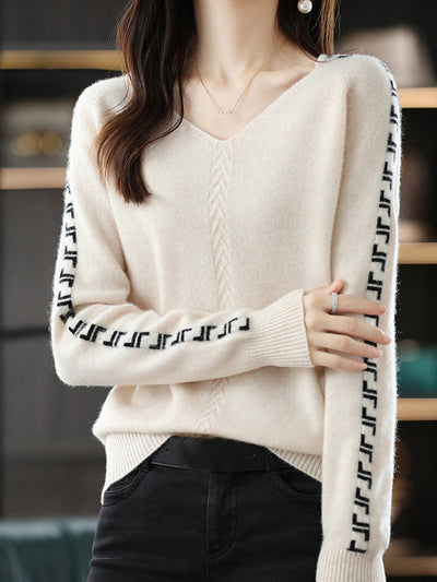 Jessica Loose V-Neck Pullover Knitted Top