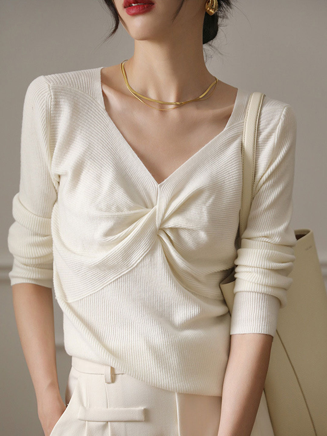 Sarah Retro V-Neck Bow Knitted Sweater