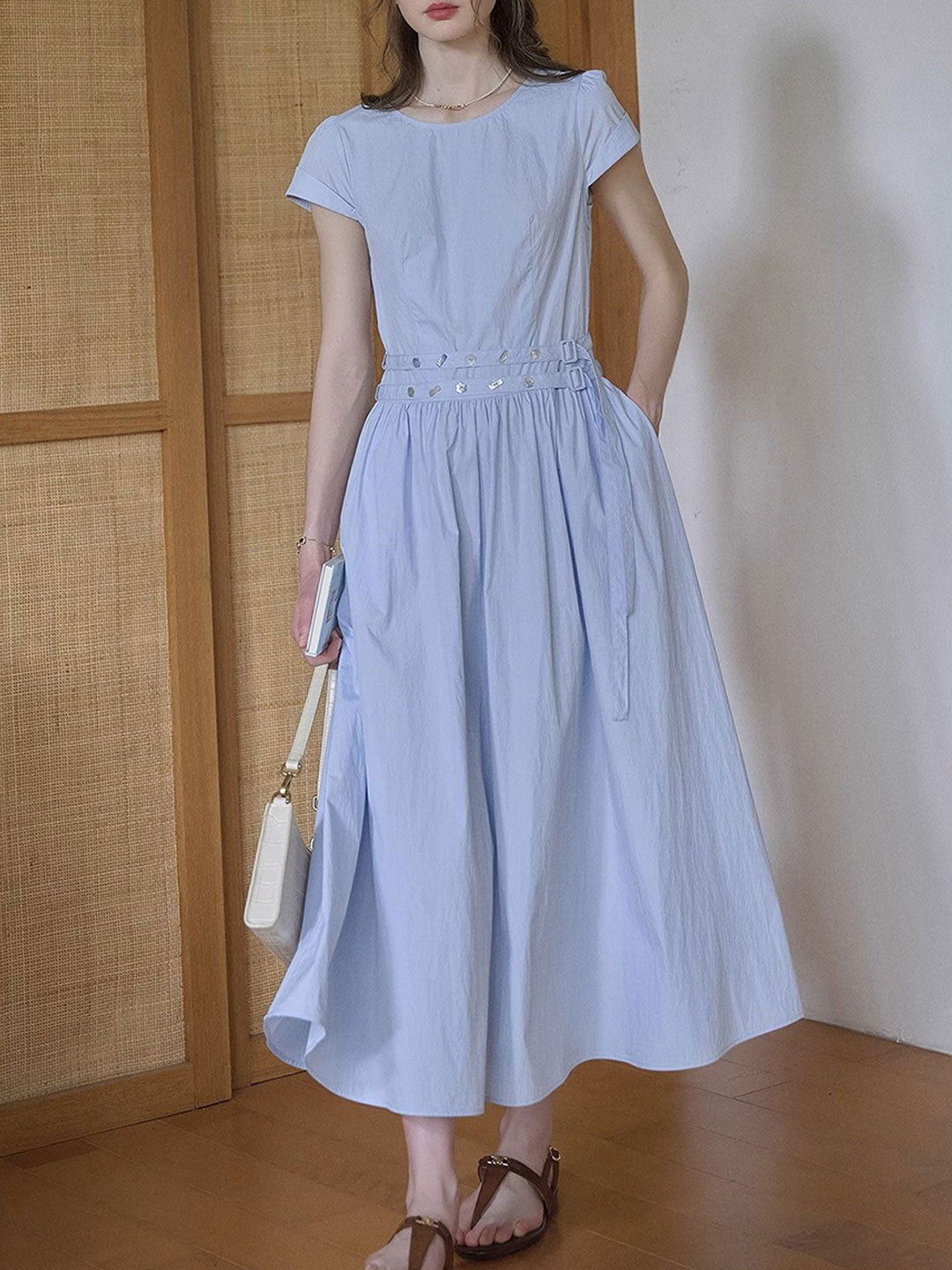 Bella Elegant Crew Neck Solid Color Dress