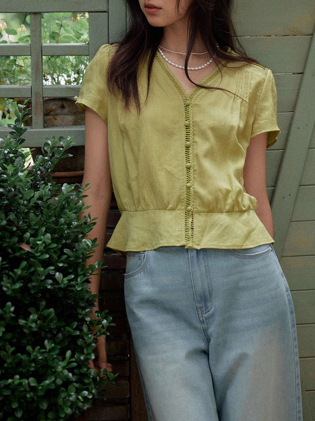 Ariana Vacation V-Neck Ruffled Top