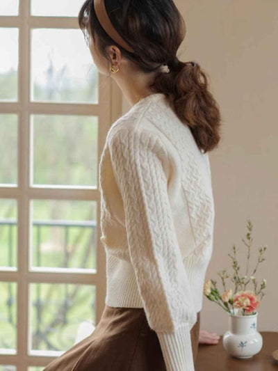 Taylor Loose Crew Neck Cable Knitted Floral Top