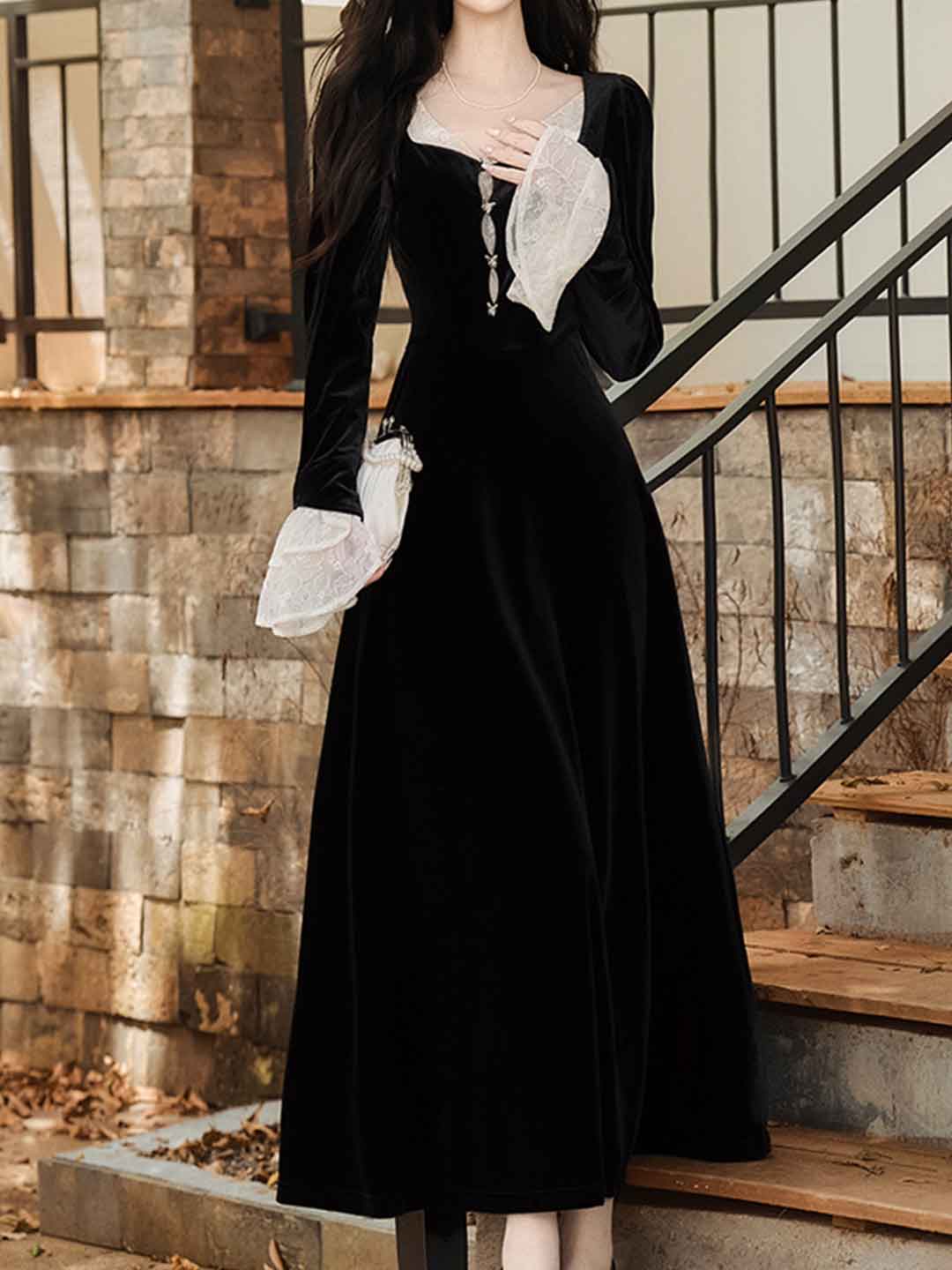 Anna Retro Square Neck Lace Sleeve Velvet Dress