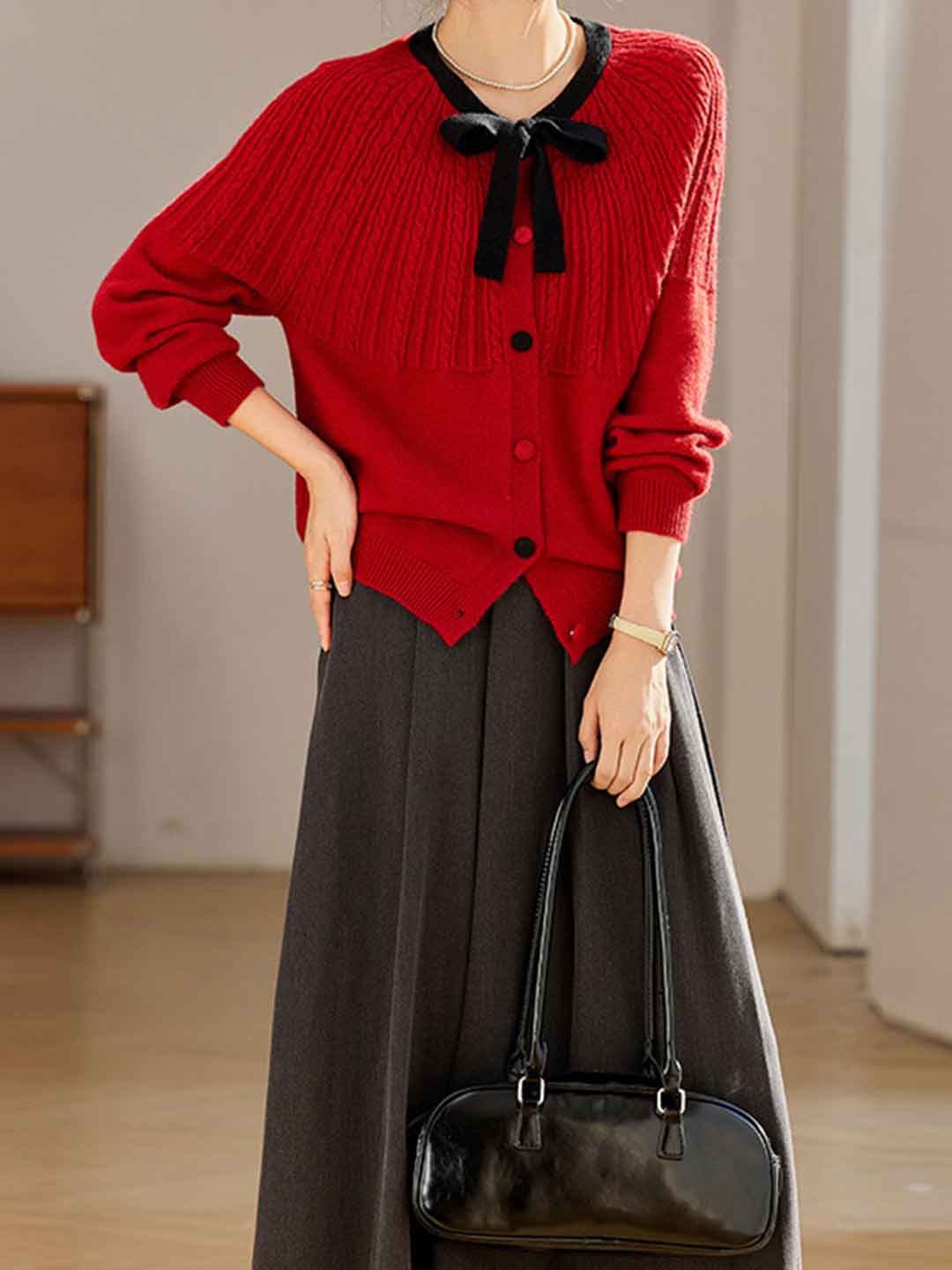 Abigail Loose Crew Neck Color-Blocked Bow Knitted Cardigan