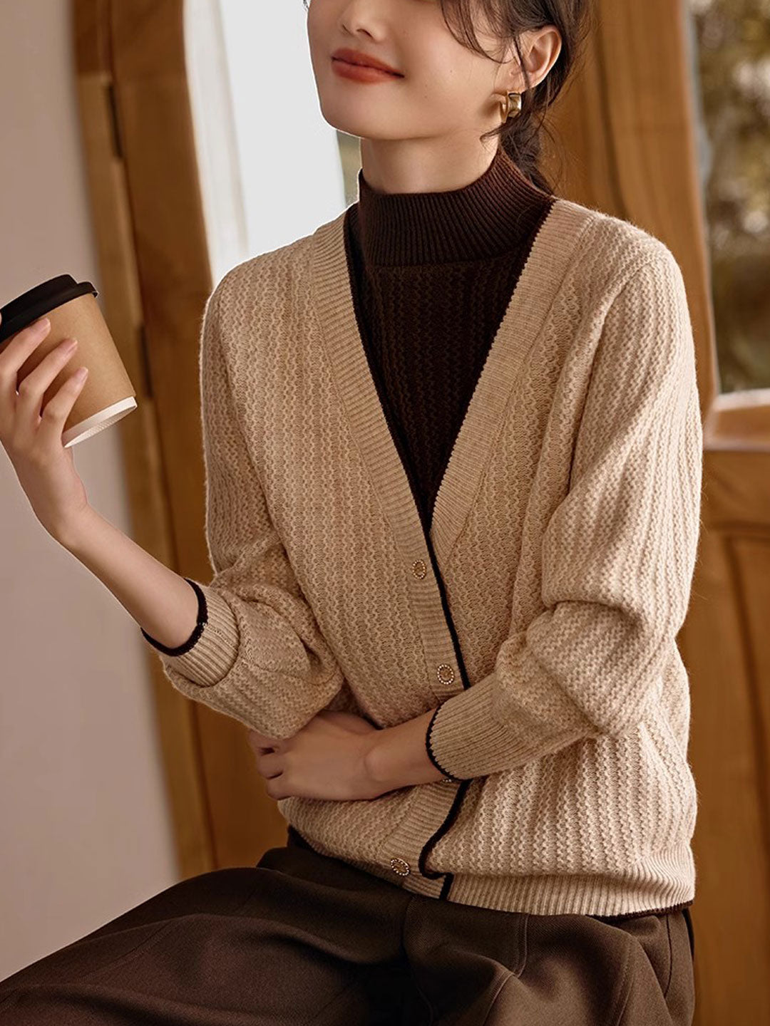 Madison Classic Contrast Turtleneck Knitted Sweater