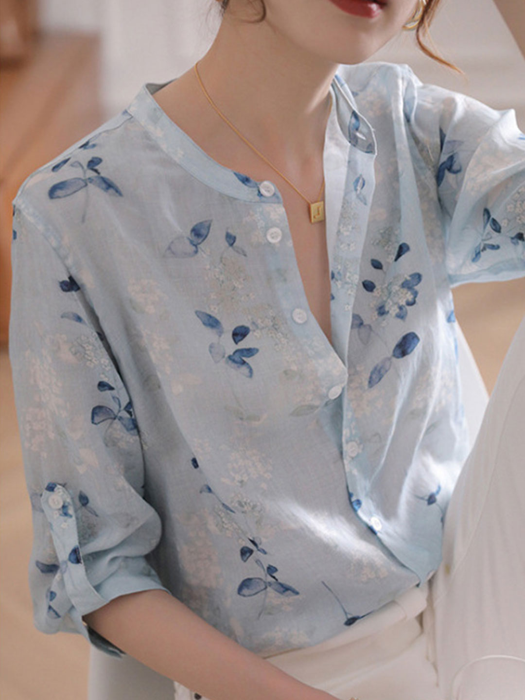 Taylor Loose V-Neck Printed Shirt