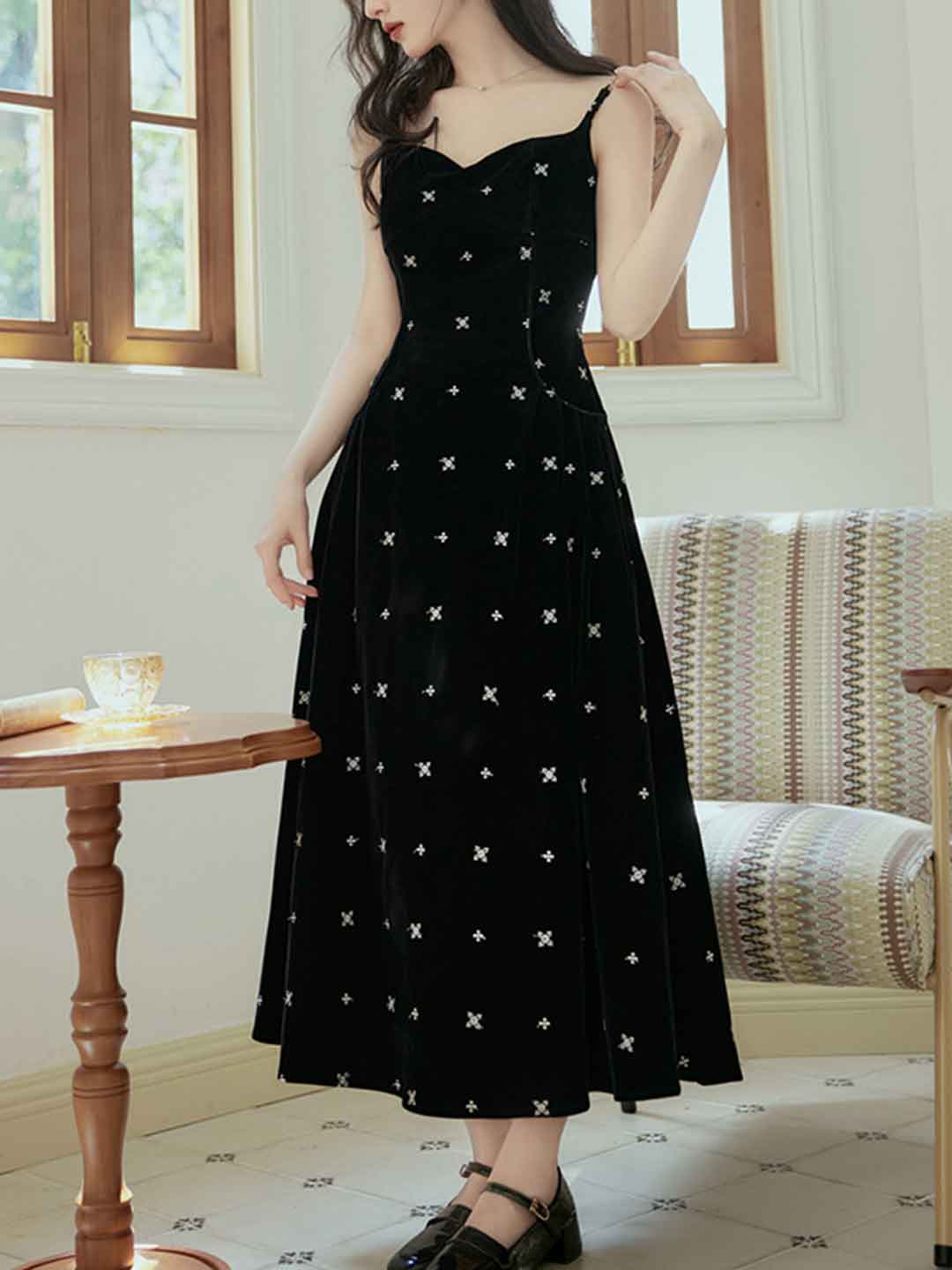 Kayla Retro Velvet Embroidered Slip Dress Two-Piece Set