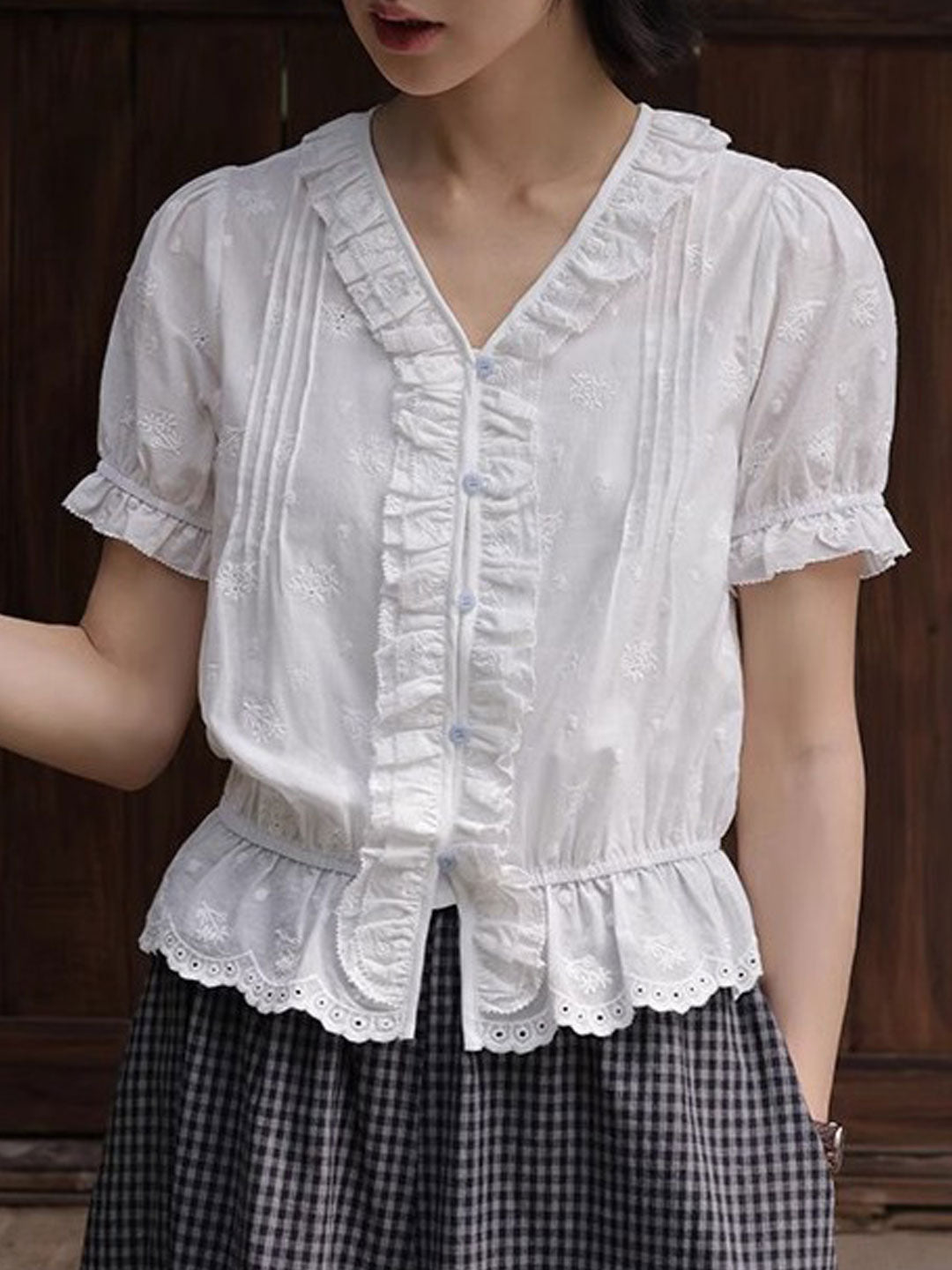 Molly Retro V-Neck Embroidered Blouse