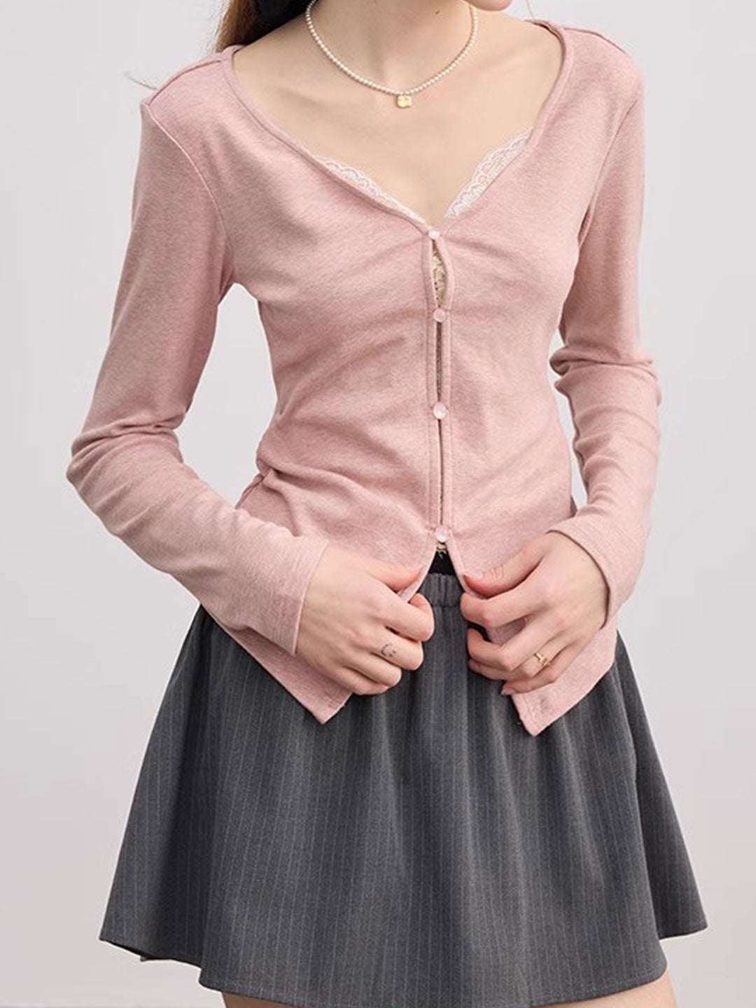 Chloe Slim V-Neck Solid Color Lace Top