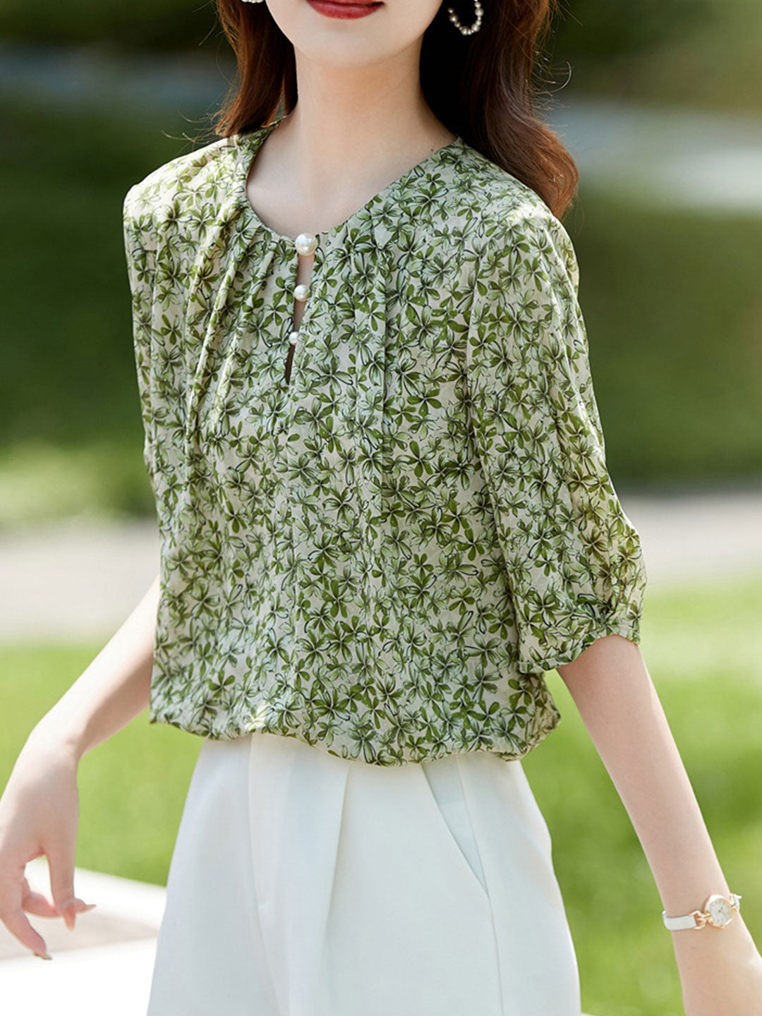 Taylor Classic Crew Neck Floral Chiffon Top