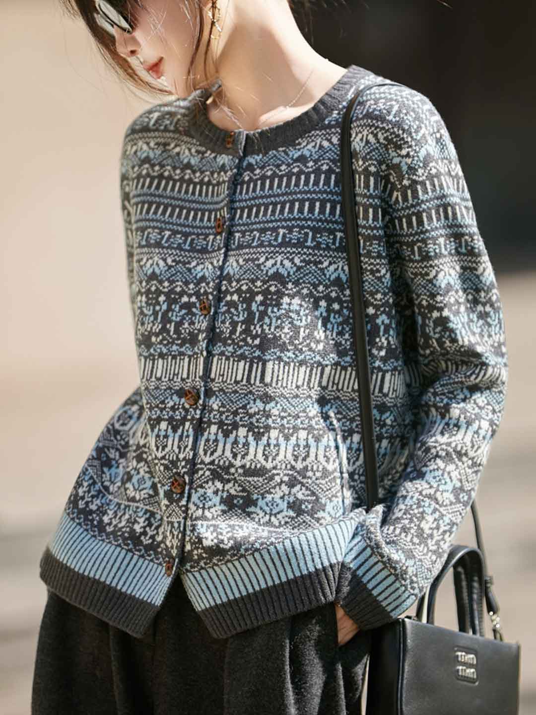 Hannah Vintage Crew Neck Ribbed Knitted Cardigan