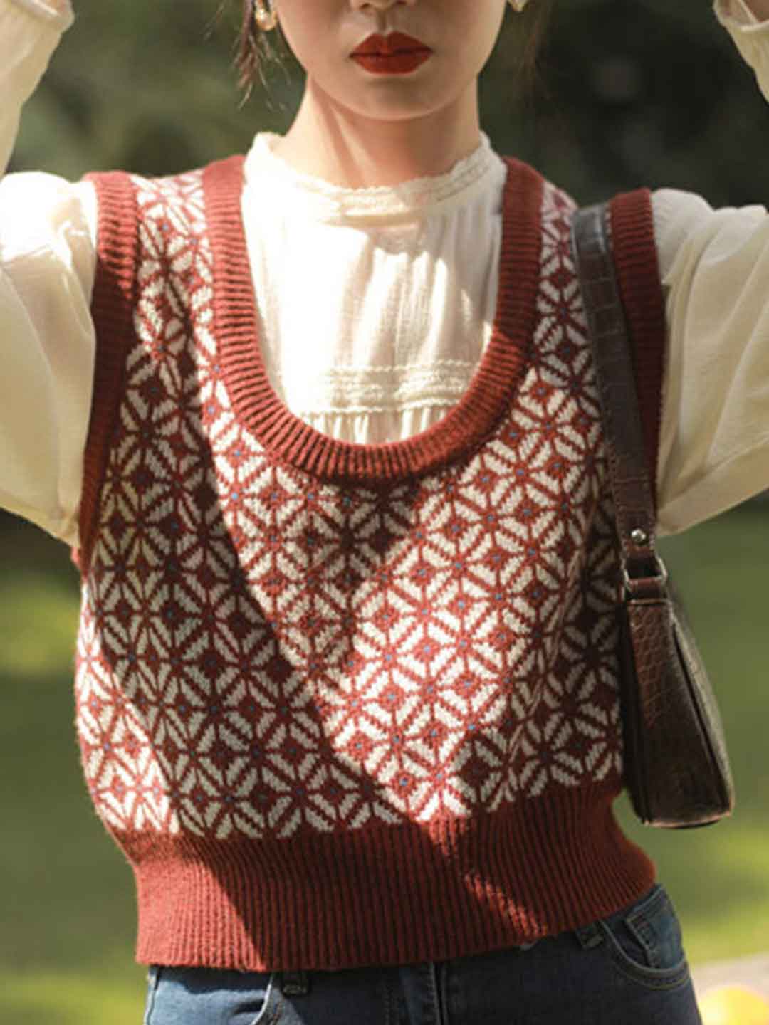 Jessica Retro Crew Neck Knitted Vest