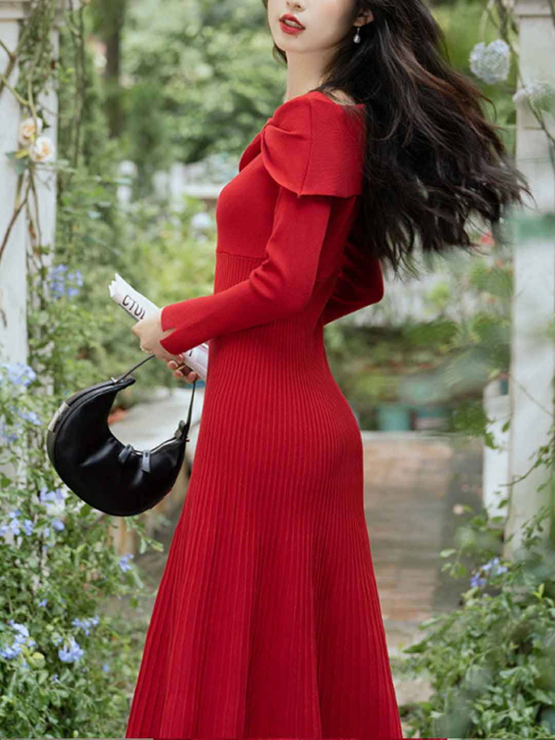 Riley Elegant Off-shoulder Bow Pleated Knitted Dress