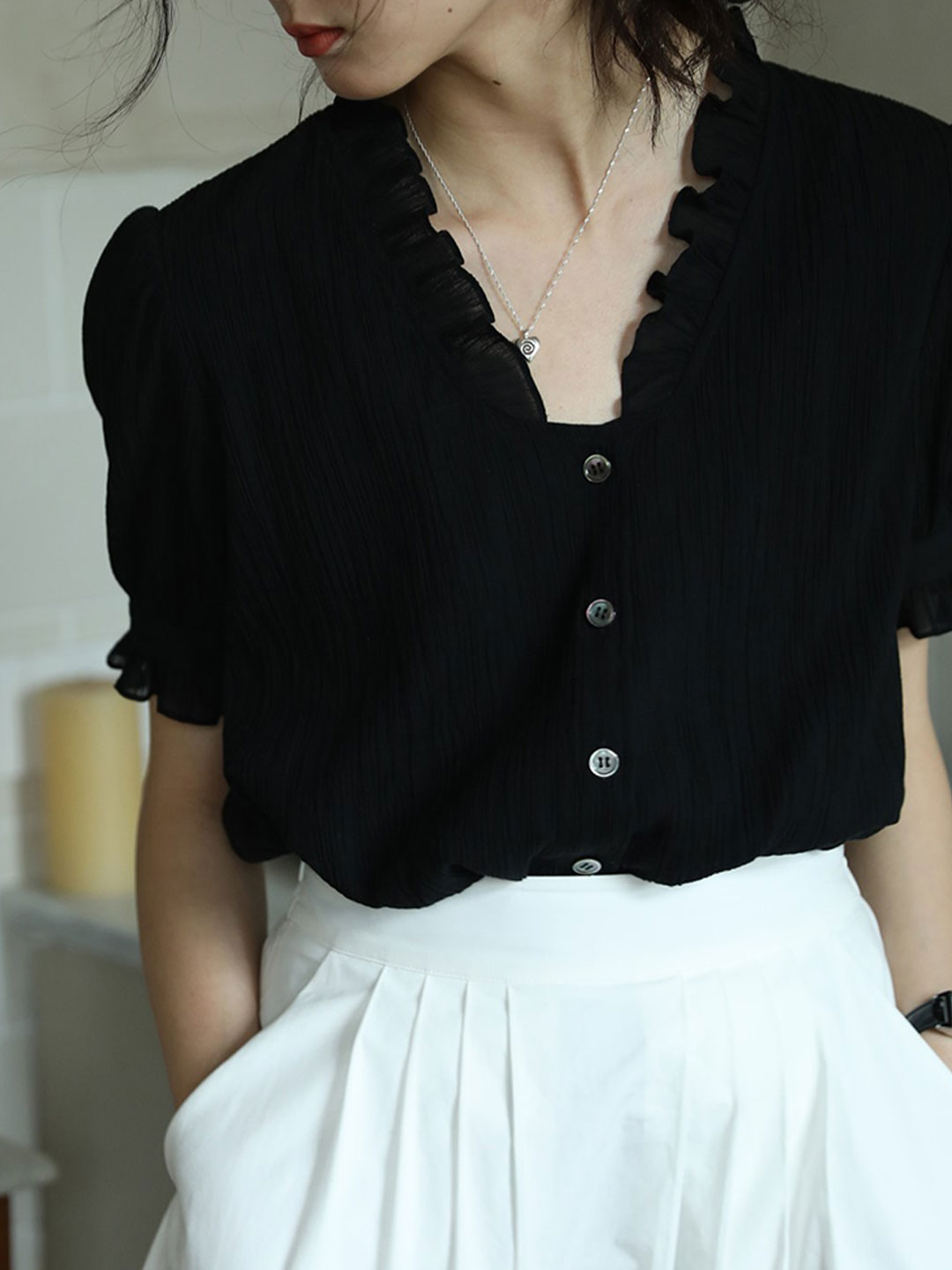 Emily Retro V-Neck Puff Sleeve Top