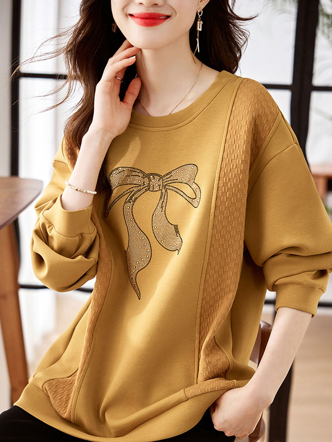 Emily Loose Crew Neck Printed Sweatshirt