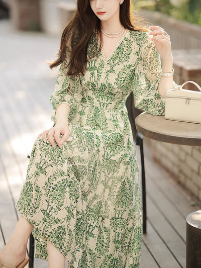 Sophia Classic V-neck Lantern Sleeve Floral Dress