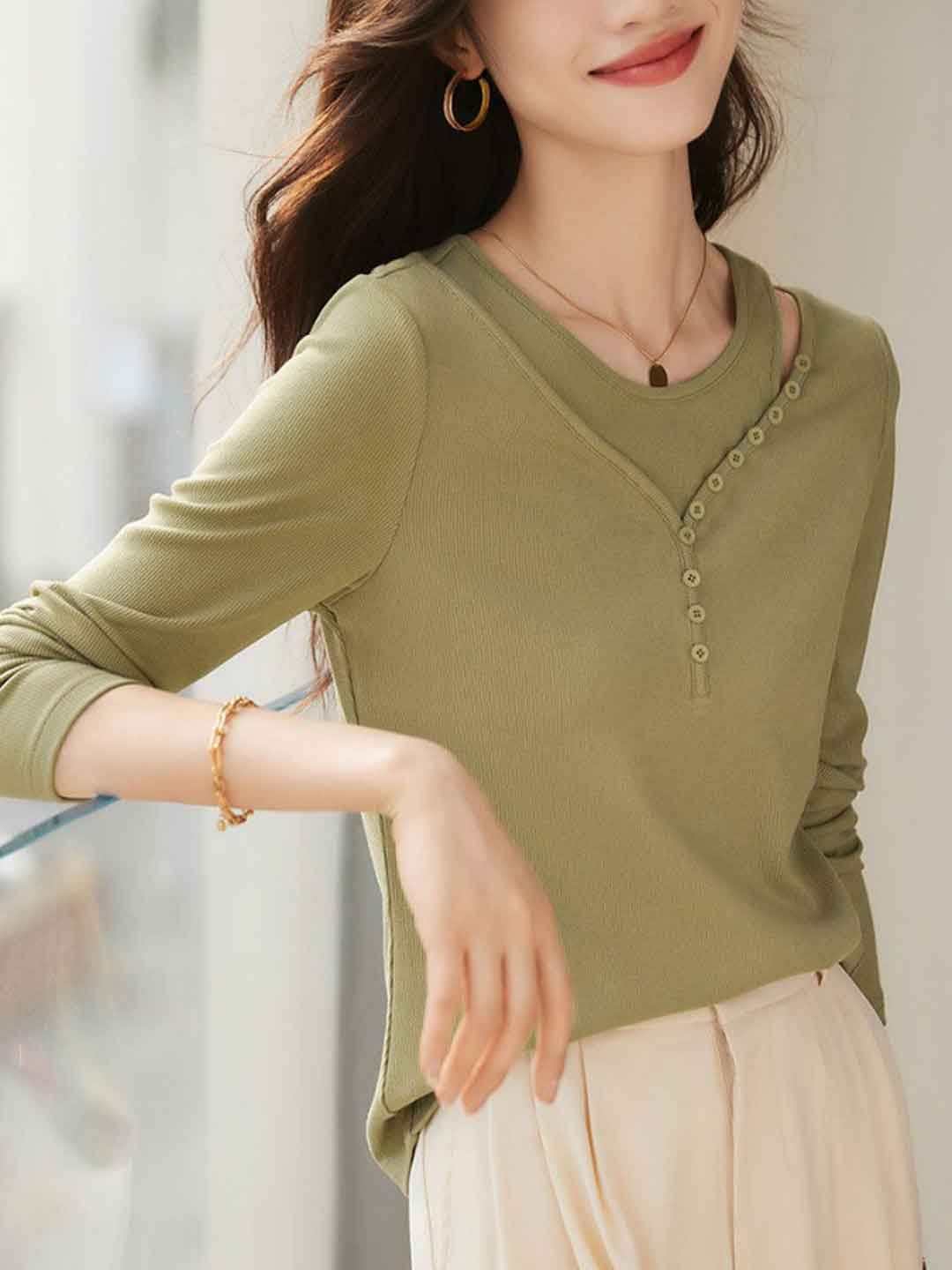 Julia Elegant Hollowed Button Top